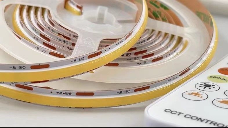 90 CRI COB 560leds CCT LED Dimmable Strip 8mm PCB para poupança de energia Iluminação ecológica na Europa