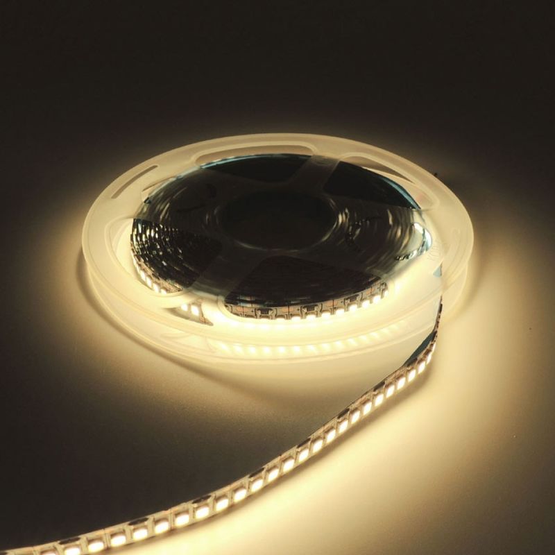 PCB branco não impermeável 2835 LED Strip 120LED Emitir cor 3000K/4000K/6000K 5m/rolo 120° Ângulo de feixe