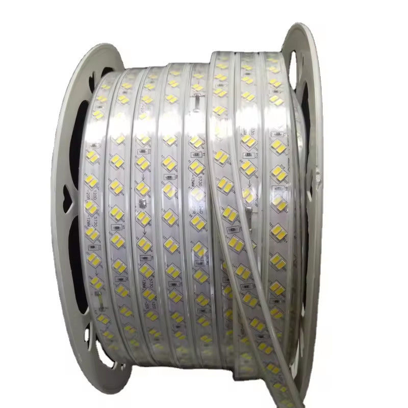 220V SMD5630 5730 120 LED Strip com longa vida útil Design de dupla linha Certificações CE / RoHS na Europa