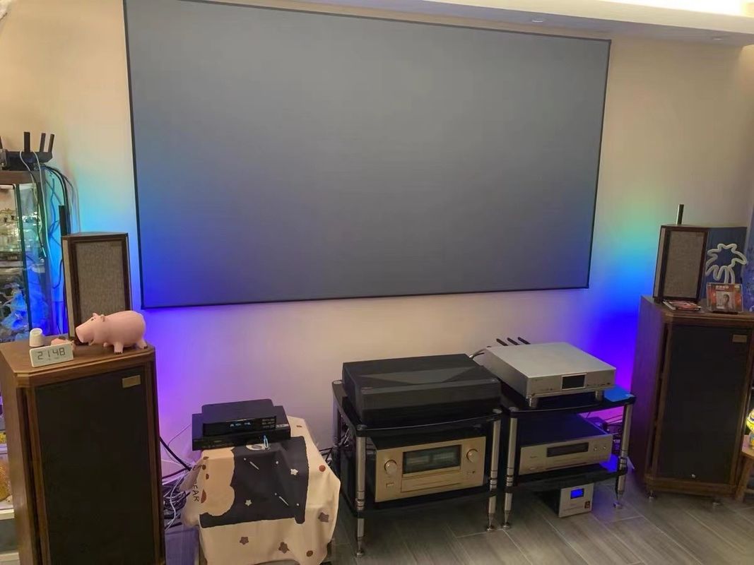 Lâmpada de esquina RGB ajustável e controlada de forma inteligente para decoração de férias em design simples