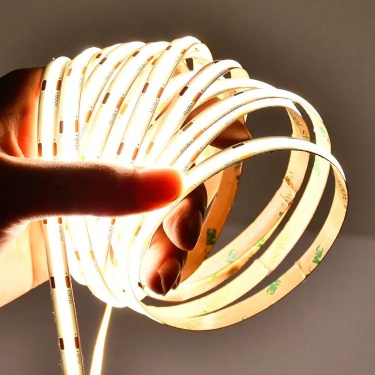 a espiga da tira da luz da espiga de 2700K 110lm 2023 HT 5m 10m 12v 24v 220v Rgbw conduziu a tira
