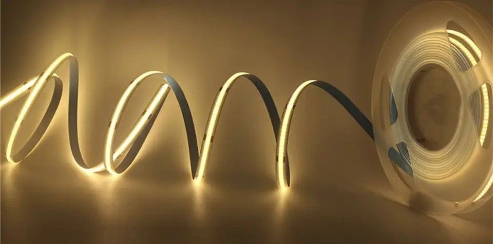 90lm/w Lâmpada Eficiência luminosa Smart COB Led Strip 12V 24V 5M 252leds para publicidade