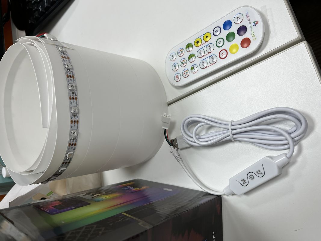 Lâmpada de piso de canto LED RGB Home.hotel.lighting Função decorativa para sala de estar moderna