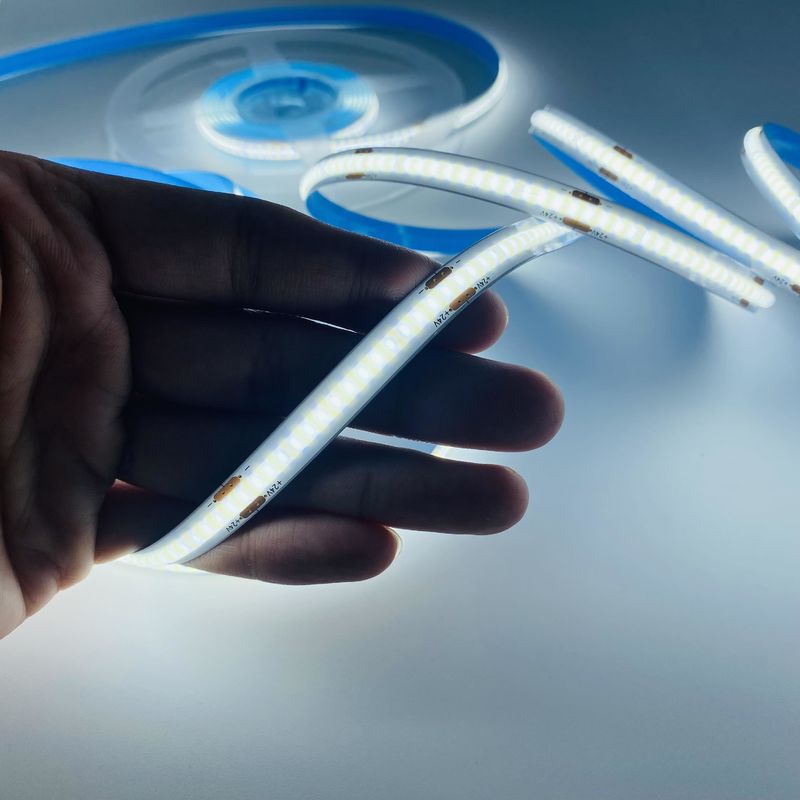 Produto Cob LED Strip Light CRI 90 8MM 5MM Long Double PCB -45 50 Temperatura de trabalho