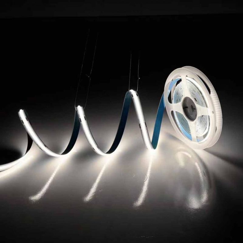 Economia de energia IP20 COB LED Strip Light 8mm PCB 300chips por metro com 800lm Fluxo luminoso
