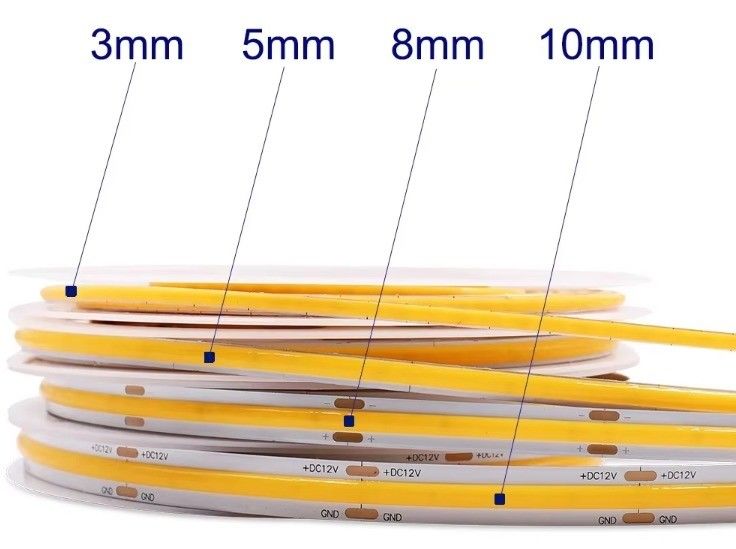 DC 12V 24V 5V Ultra Narrow 3mm Dotless COB LED Strip Light para iluminação flexível